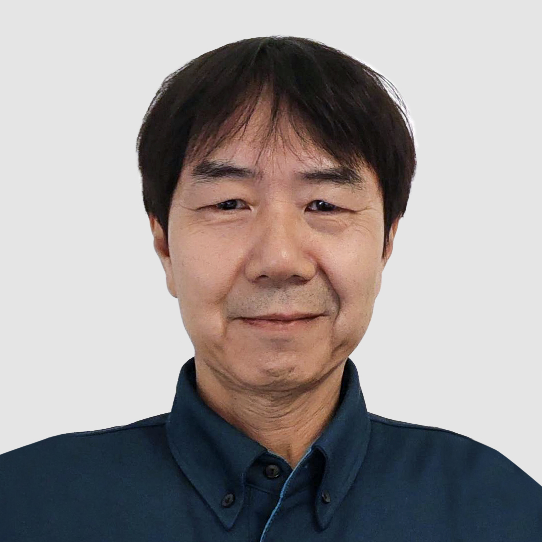 Koichi Kikkawaは、Essex Furukawa Magnet Wireのヨーロッパのオペレーション部門長です。2021年11月からこの役職に就いています。Kikkawaは、1990年に日本のプロセスエンジニアとしてキャリアを開始しました。彼のキャリアの大半は古河電工におけるものです。彼は、HVWW®ワイヤ事業の開発に尽力しました。これは、両社間の最初の合弁事業における重要な事業でした。同氏は、ヨーロッパ、アジア、日本のグローバルオペレーショナルエクセレンスのディレクターを務めた後、現職に就き、現在はヨーロッパのEssex Furukawaのオペレーションを統括しています。Kikkawaは、日本の大阪にある関西大学で機械工学の学士号を取得しています。
